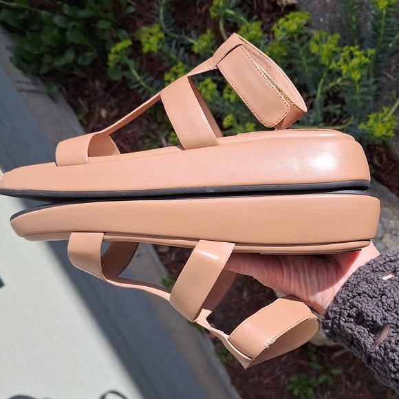 Jeffrey Campbell Bolo Low-Wedge Sandals Size 8 - Picture 7 of 9